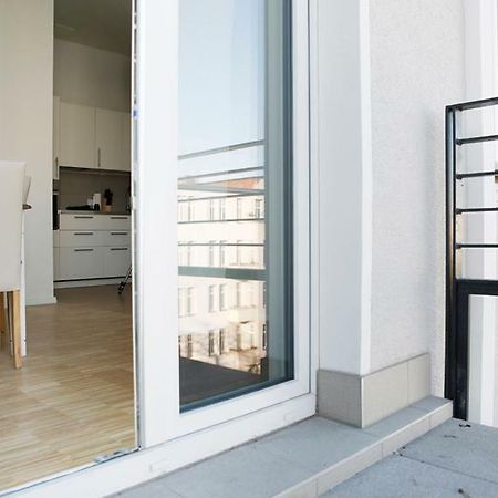 Sc 03 By Rockchair Apartments L Superhost Status L 2 Bedrooms Boxspringbeds Balcony Elevator - Cozy Family & Business Flair Welcomes You! Berlin Bagian luar foto