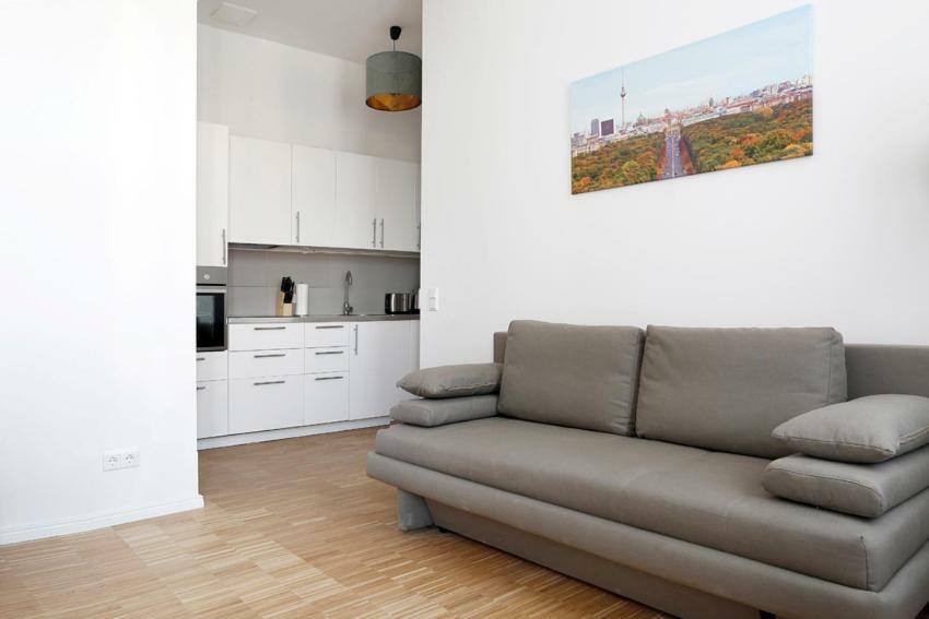 Sc 03 By Rockchair Apartments L Superhost Status L 2 Bedrooms Boxspringbeds Balcony Elevator - Cozy Family & Business Flair Welcomes You! Berlin Bagian luar foto