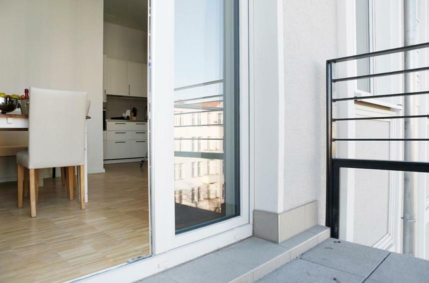 Sc 03 By Rockchair Apartments L Superhost Status L 2 Bedrooms Boxspringbeds Balcony Elevator - Cozy Family & Business Flair Welcomes You! Berlin Bagian luar foto